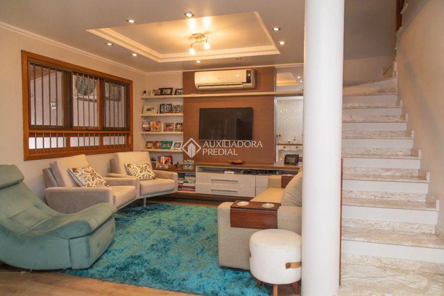 Sobrado à venda no bairro Ecoville com 156 m² e 3 dormitórios/quartos disponíveis