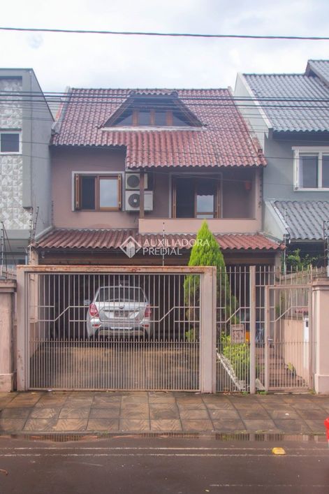 Sobrado à venda no bairro Ecoville com 156 m² e 3 dormitórios/quartos disponíveis
