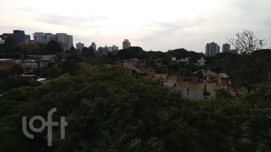 Imóvel para venda possui 130 metros quadrados com 3 quartos