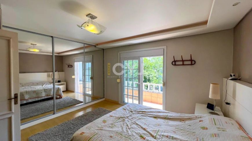 Casa com 3 dormitórios no bairro Jardim Itu em Porto Alegre