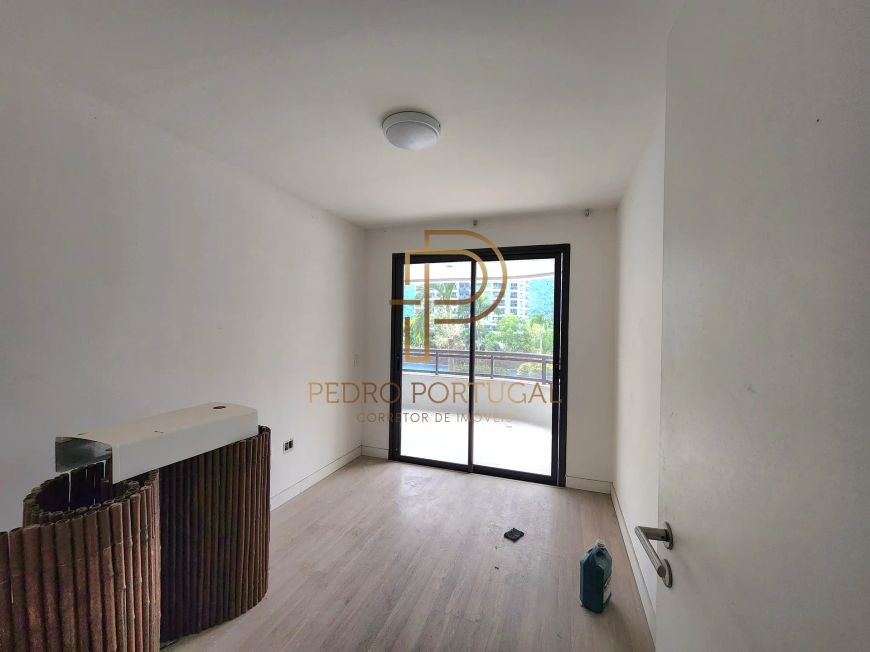 Imóvel para venda possui 124 metros quadrados com 4 quartos em Barra Olímpica - Rio de Janeiro - RJ