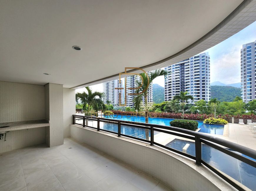Imóvel para venda possui 124 metros quadrados com 4 quartos em Barra Olímpica - Rio de Janeiro - RJ