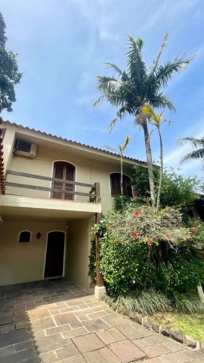 CASA EM CONDOMÍNIO / CRISTAL / ZONA SULVocê vai se encantar com esta casa em condomínio com vista pa