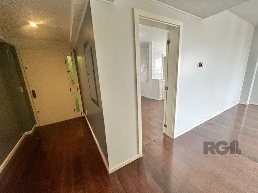 Lindo Apartamento Para comprar com 196 m² privativos, semi mobiliado e reformado, amplo living todo