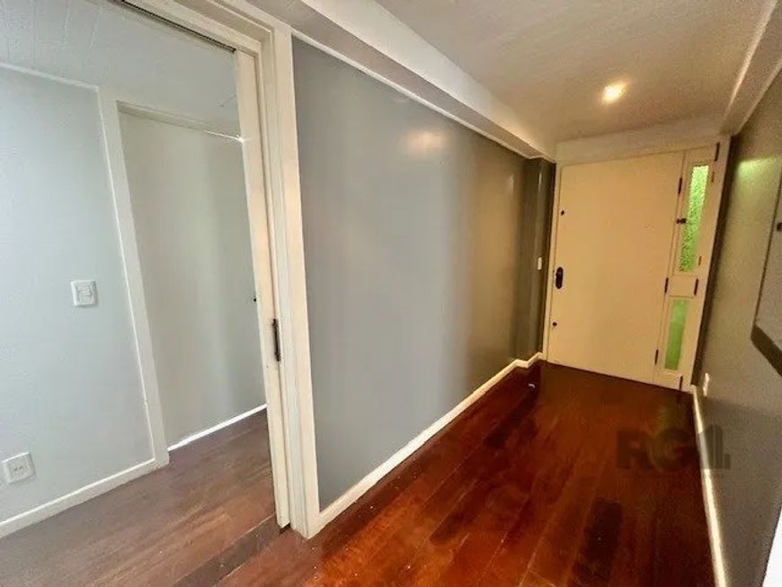 Lindo Apartamento Para comprar com 196 m² privativos, semi mobiliado e reformado, amplo living todo