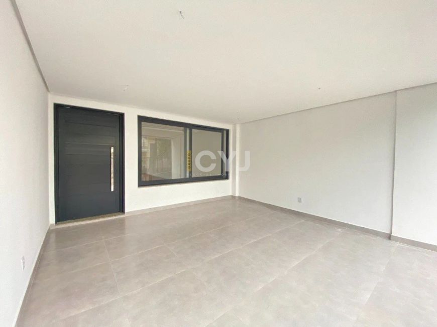 Casa com 3 quartos e 2 vagas no Ecoville.