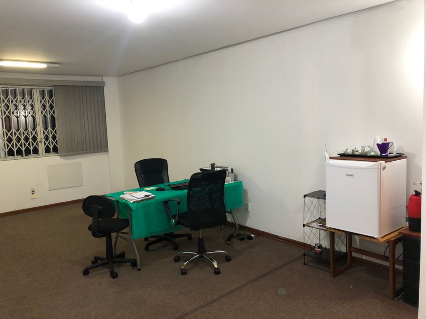 Sala comercial para aluguel com 35m em Petrópolis - Porto Alegre - RS