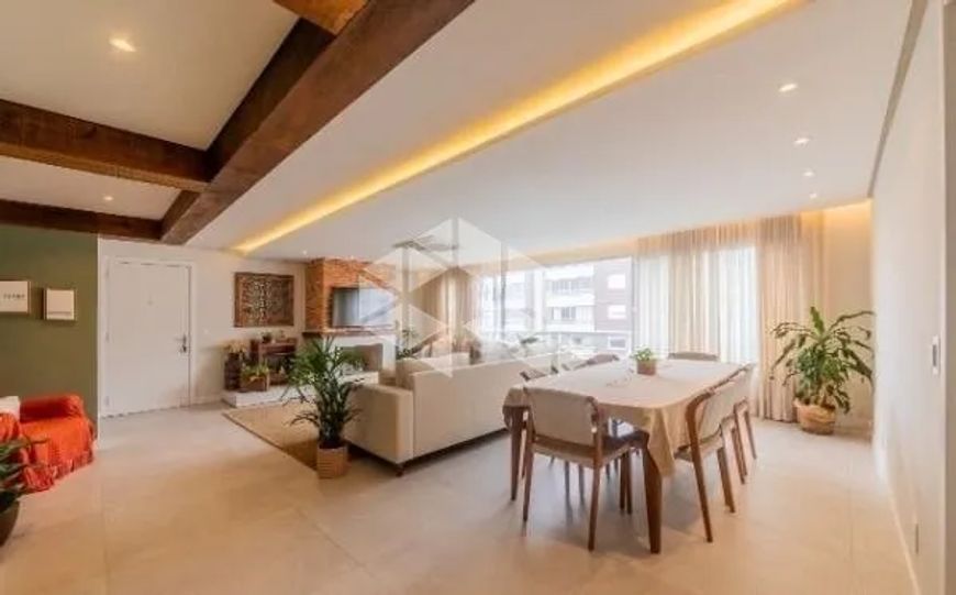 Apartamento em Menino Deus