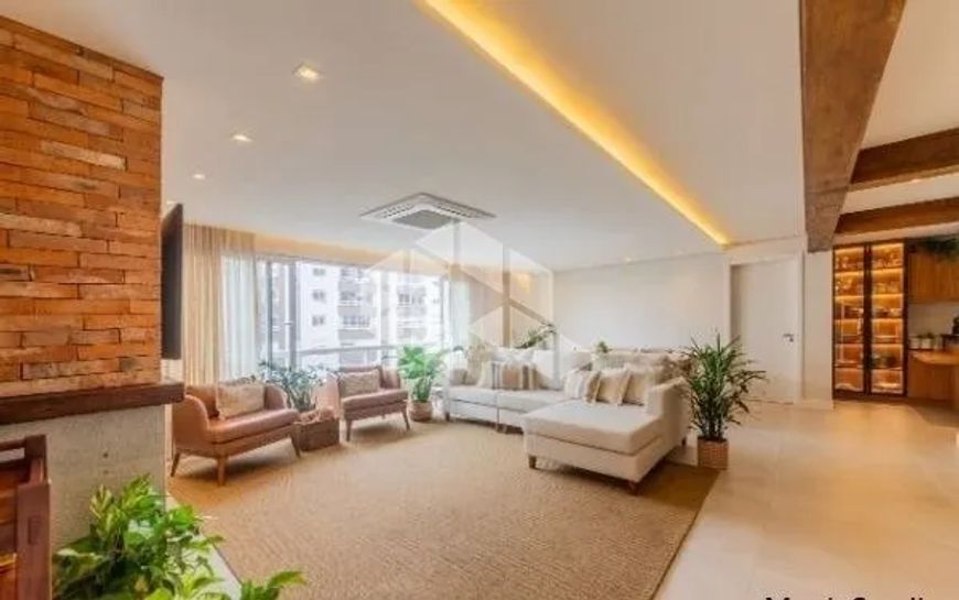Apartamento em Menino Deus