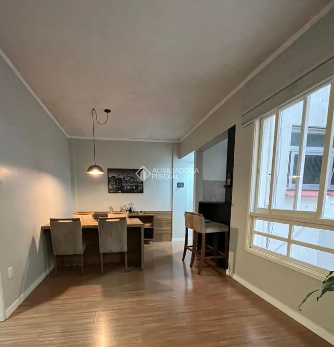 Apartamento de 3 Quartos e uma vaga no Bairro Bom Fim
