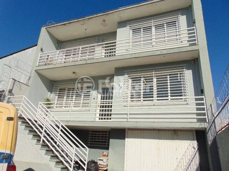 Casa à venda Avenida Professor Oscar Pereira, Azenha - Porto Alegre