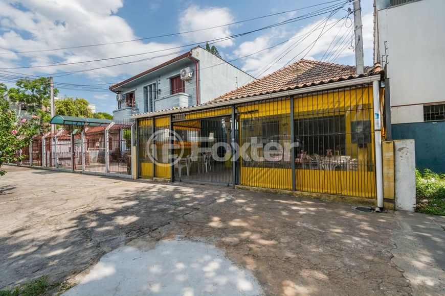 Casa à venda Rua Doutor João Inácio, Navegantes - Porto Alegre
