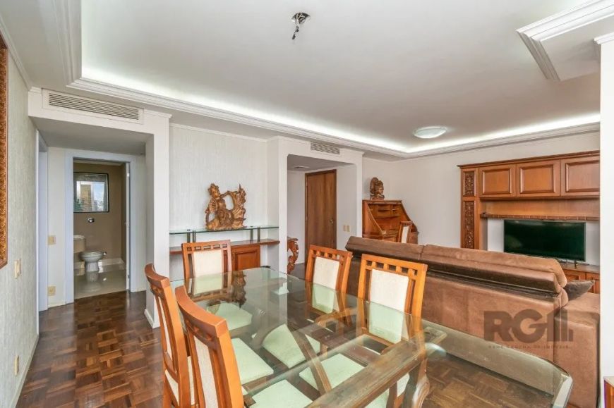 Ótimo e amplo apartamento no Centro, andar alto, mobiliado, DESOCUPADO, com 167m² privativos, de fre