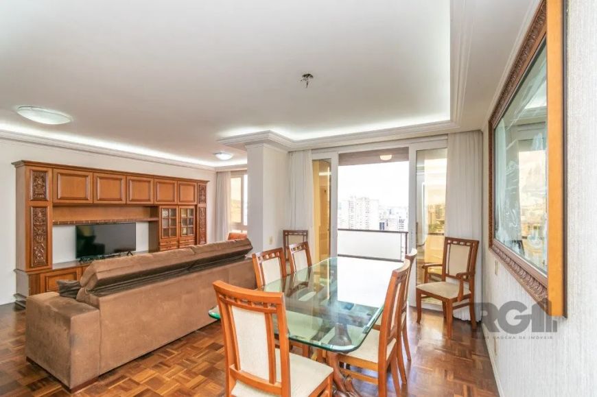 Ótimo e amplo apartamento no Centro, andar alto, mobiliado, DESOCUPADO, com 167m² privativos, de fre