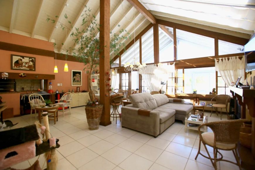 Casa terrea, 3 quartos com suíte, 2 vagas cobertas, Terra Ville Clube de Golfe - Chapéu do Sol