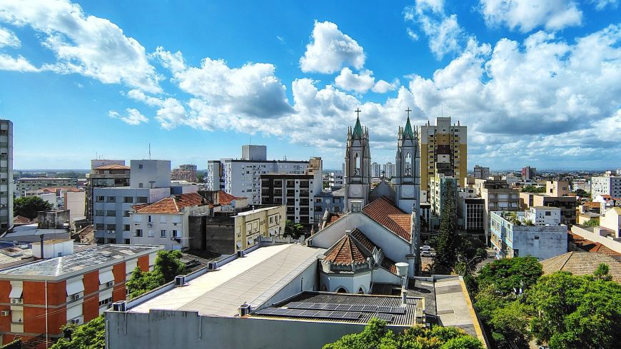 Imóvel para venda tem 70 metros quadrados com 2 quartos em Moinhos de Vento - Porto Alegre - RS