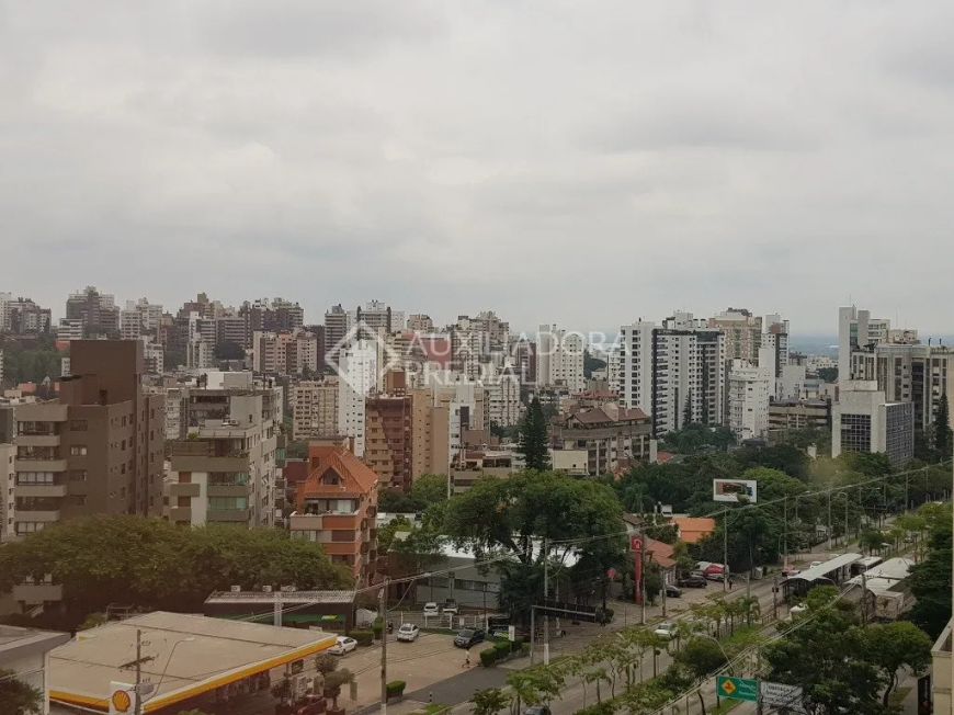 Sala à venda em Três Figueiras, Porto Alegre