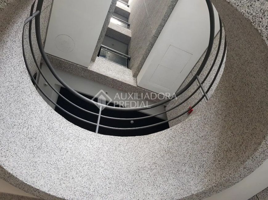 Sala à venda em Três Figueiras, Porto Alegre