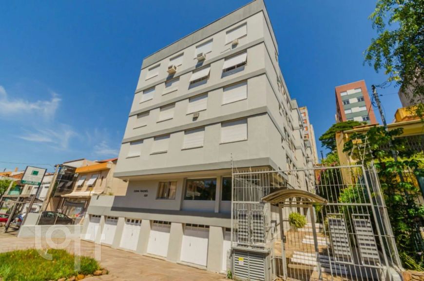 Apartamento à venda em Petrópolis com 140 m², 2 quartos, 1 vaga