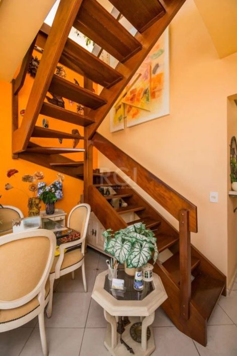 Ótima cobertura, andar alto, linda vista, com 199m² privativos, de 3 dormitórios, suíte, 2 vagas e i