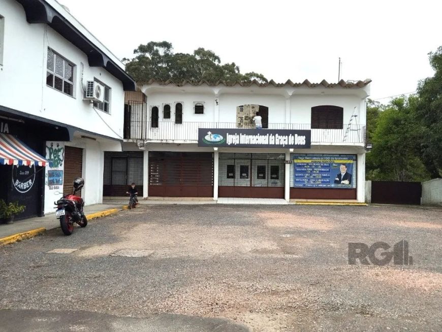 Excelente Prédio Comercial O imóvel conta com 750m2 de área construída (prédio, depósito e apartamen