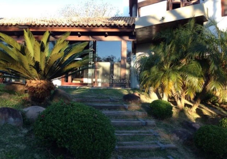 Casa em Condomínio no bairro Jardim do Sol