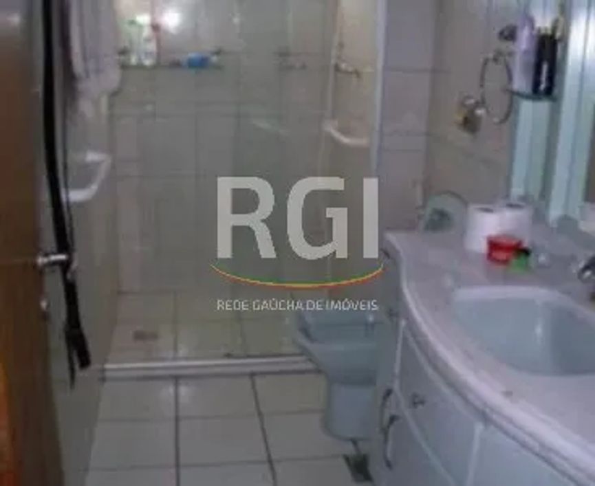 Vende-se cobertura 3 (três) dormitórios com suíte, 2 (duas) vagas de garagem no bairro Bela Vista m