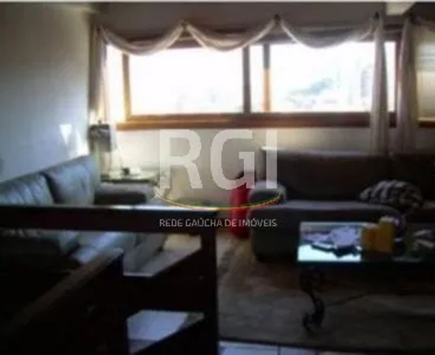 Vende-se cobertura 3 (três) dormitórios com suíte, 2 (duas) vagas de garagem no bairro Bela Vista m