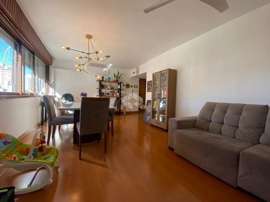 Apartamento em Menino Deus