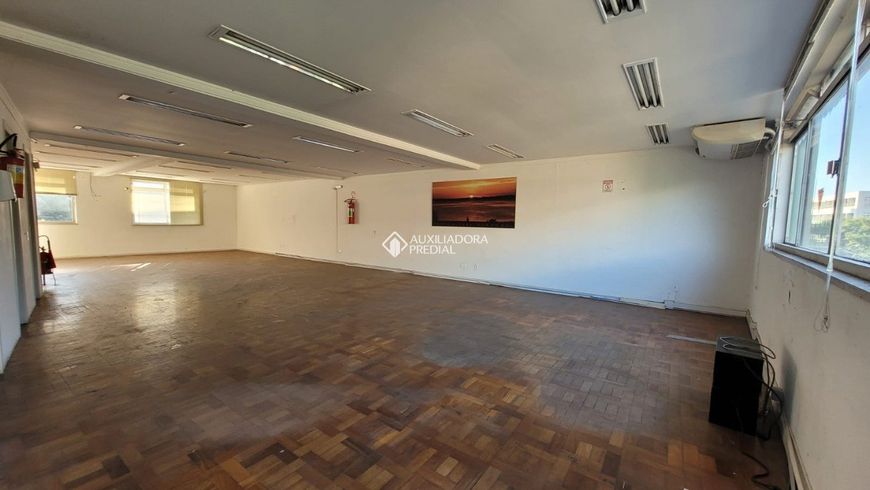 Prédio Comercial no bairro Centro Histórico