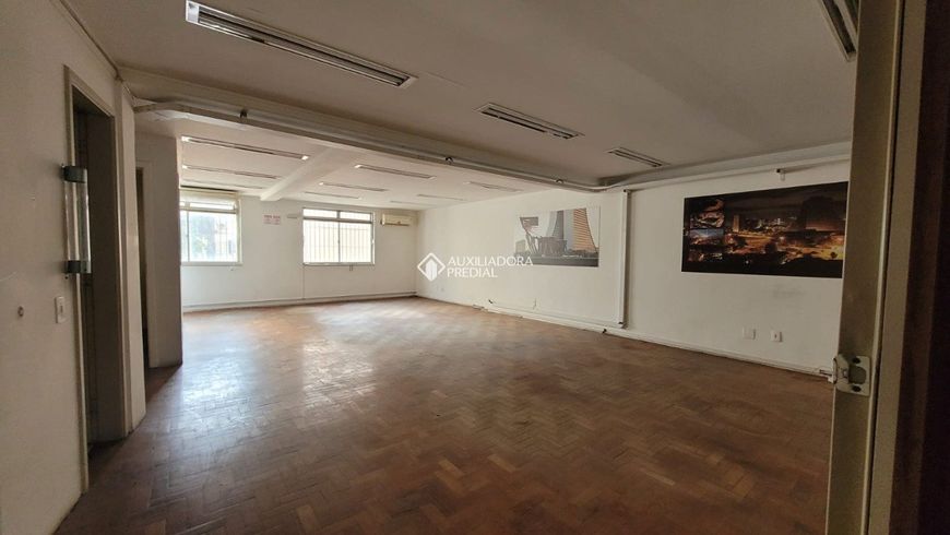 Prédio Comercial no bairro Centro Histórico