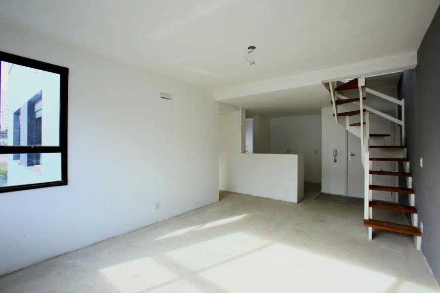 Cobertura nova de 2 quartos sendo uma suíte e 2 vagas no bairro Petrópolis