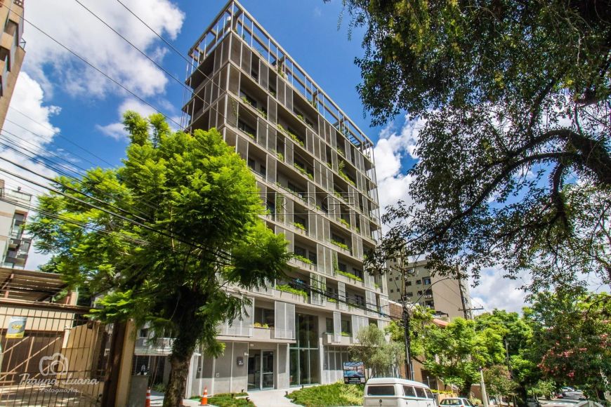 Studio mobiliado com vista para o Guaíba
