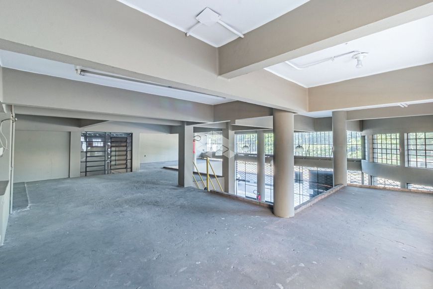 Loja térrea, 151 m² Privativo, de esquina, bairro Farroupilha, Porto Alegre
