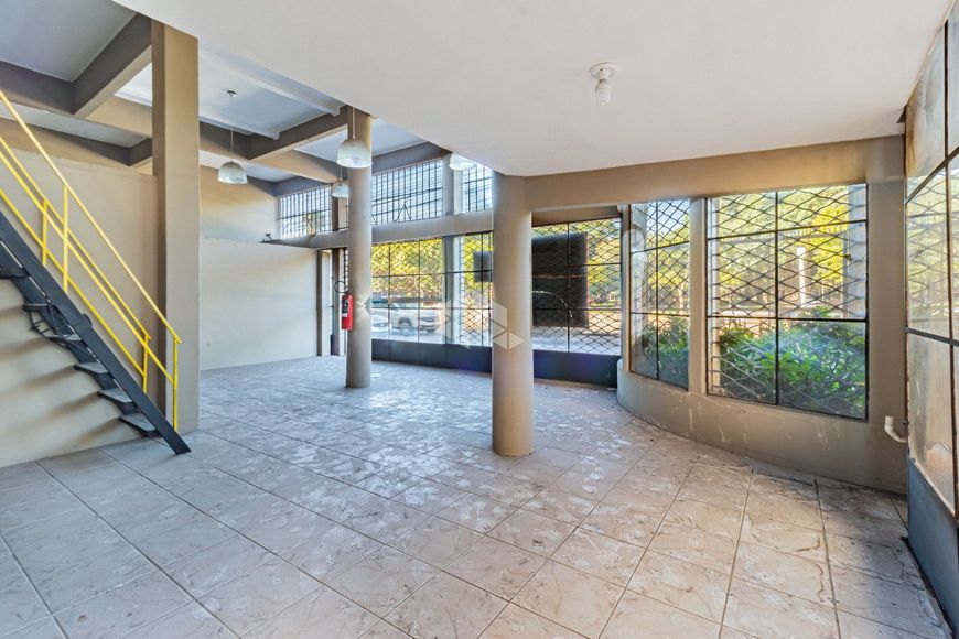 Loja térrea, 151 m² Privativo, de esquina, bairro Farroupilha, Porto Alegre