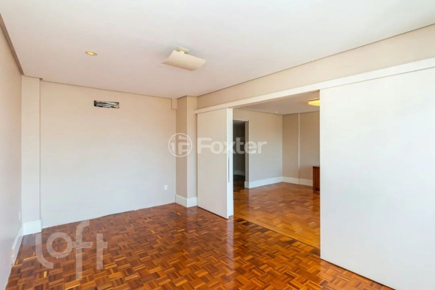 Apartamento à venda Rua Vinte e Quatro de Outubro, Moinhos de Vento - Porto Alegre