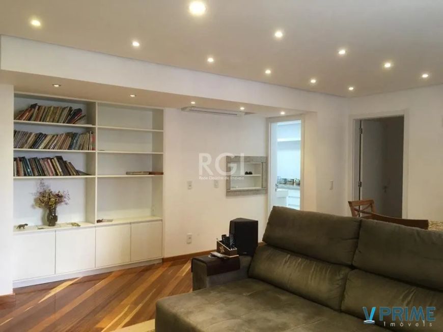 Apartamento à venda - 128m², 3 dormitórios, 3 suites, 2 vagas - Menino Deus