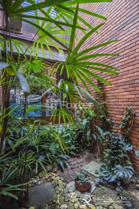 Casa à venda Rua Doutor Jorge Fayet, Chácara das Pedras - Porto Alegre