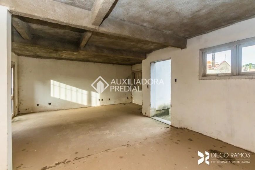 CASA CONDOMÍNIO FECHADO