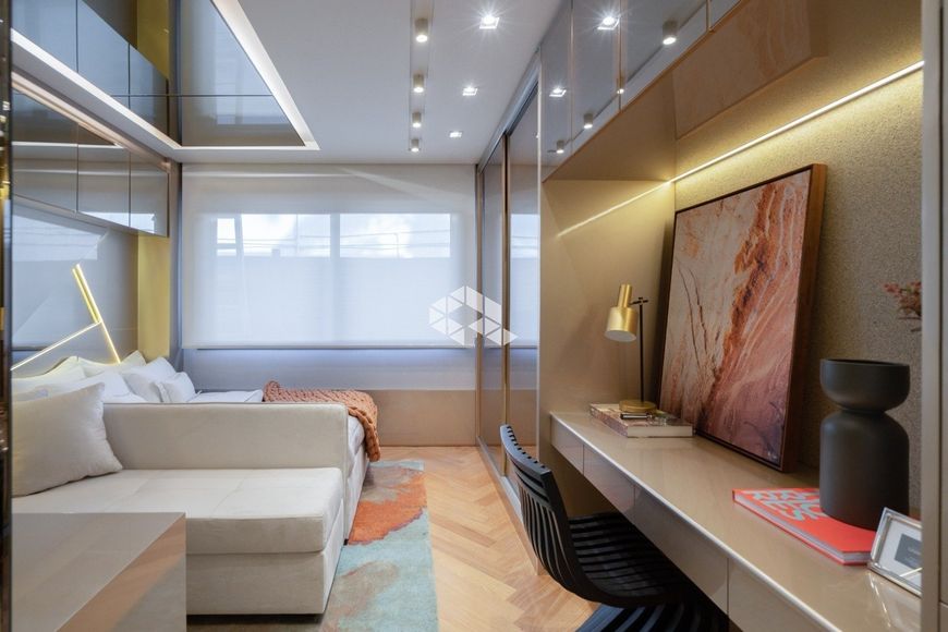 Studio, andar alto, em ótimo empreendimento na Cidade Baixa