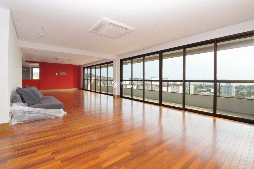 TRIPLEX NO BAIRRO TRISTEZA COM VISTA PARA O RIO