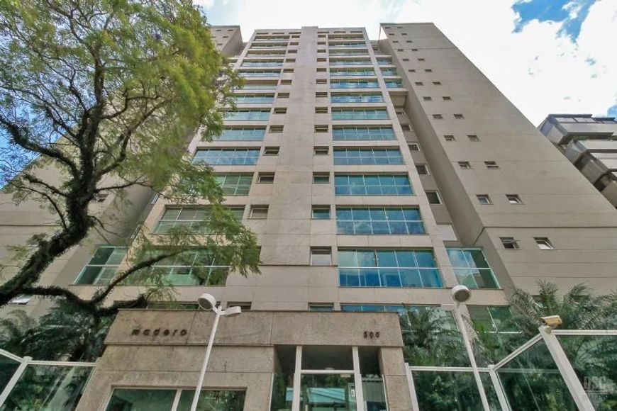 Apartamento de alto padrão, no melhor ponto da Bela vista na Antonio Parreiras, 15 andar, vista do G