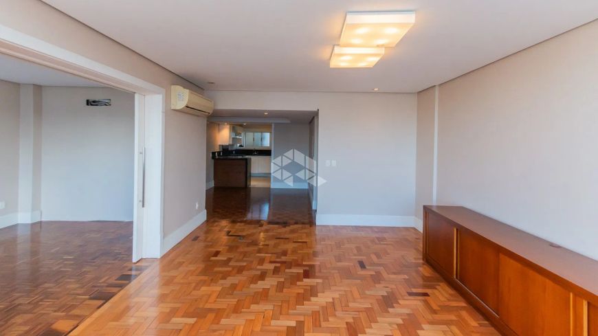 Apartamento em Moinhos de Vento
