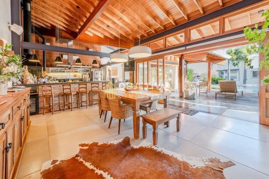 Casa à venda 4 Quartos 4 Suites 5 Vagas 746M² Jardim Isabel Porto Alegre - RS