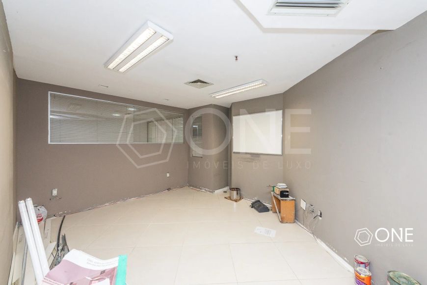 Sala comercial, 83 m2 no bairro Moinhos de Vento