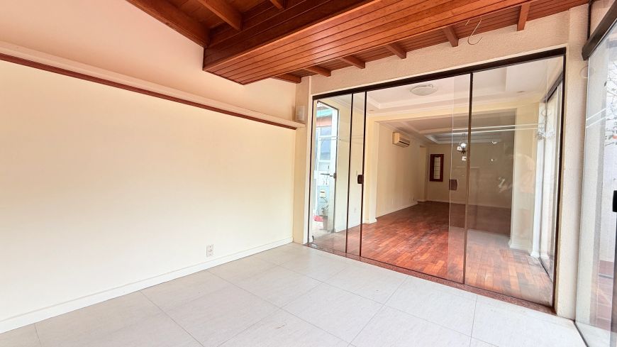 Imóvel para venda com 230 metros quadrados com 2 quartos em Santana - Porto Alegre - RS
