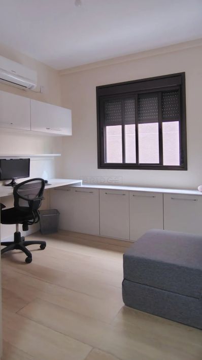 Imóvel para venda possui 72 metros quadrados com 2 quartos em Chácara das Pedras - Porto Alegre - RS