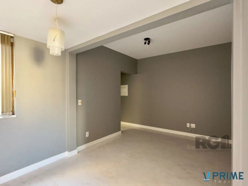 APARTAMENTO GARDEN, 2 DORMITÓRIOS E 1 VAGA DE GARAGEM COM ÓTIMA LOCALIZAÇÃO NO M