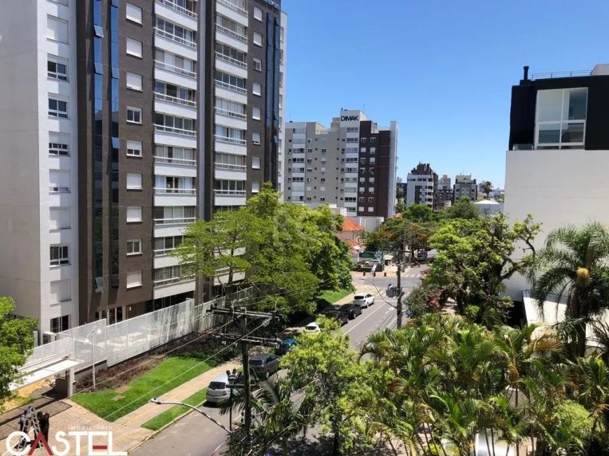 Cobertura 2 dormitórios com suíte no bairro Menino Deus