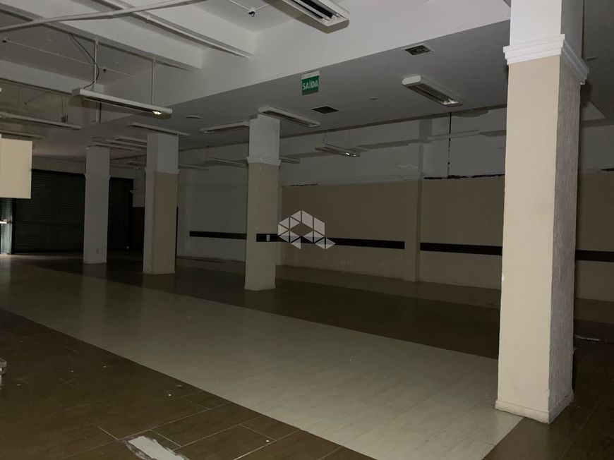 Crédito Real vende loja comercial com 509,46 m2 no bairro Centro Histórico, Porto Alegre - RS.